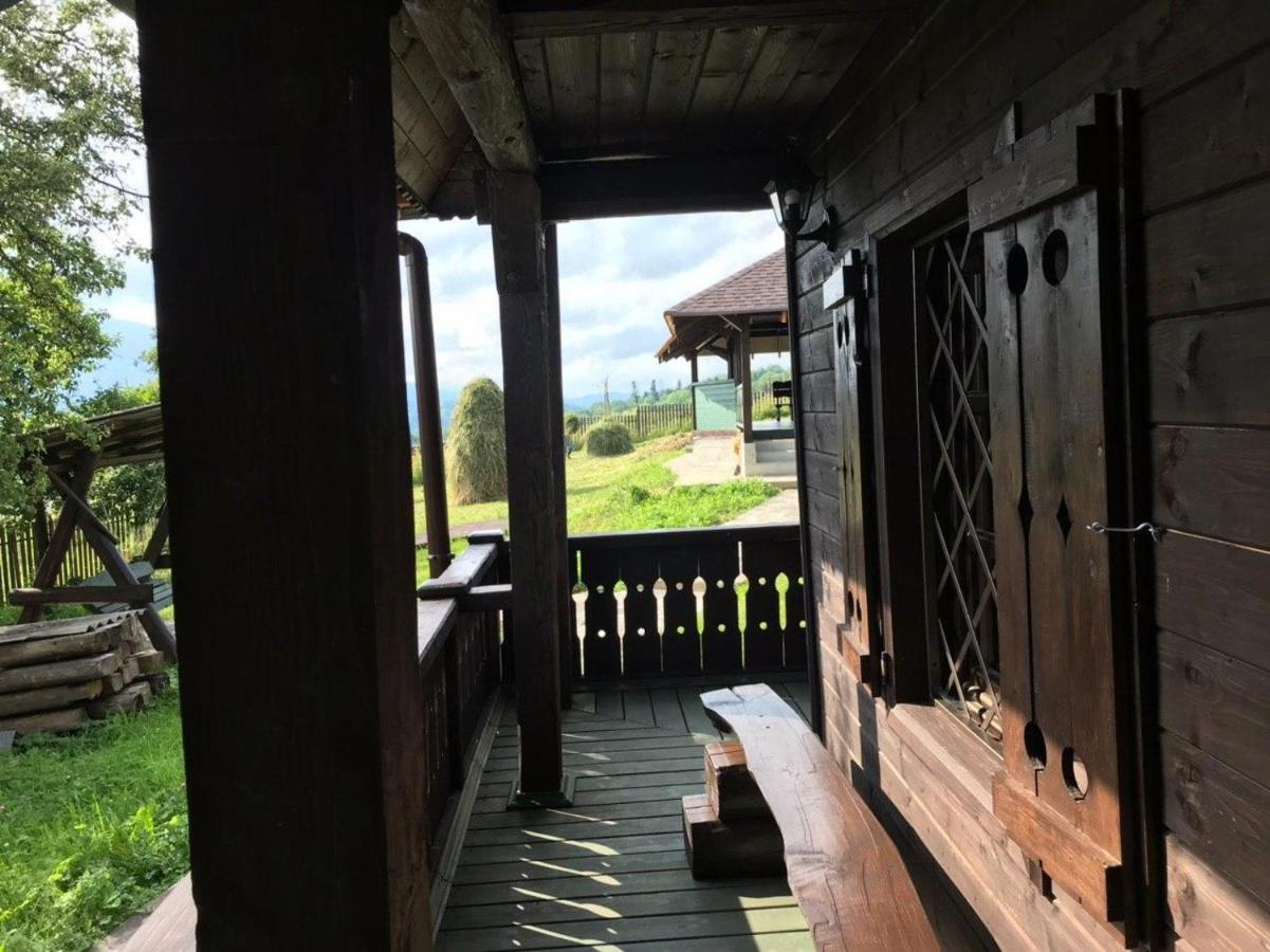 Садиба Остра Shcherbovets Exterior foto