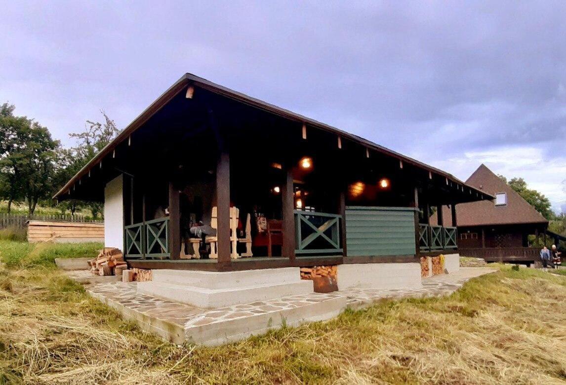 Садиба Остра Shcherbovets Exterior foto